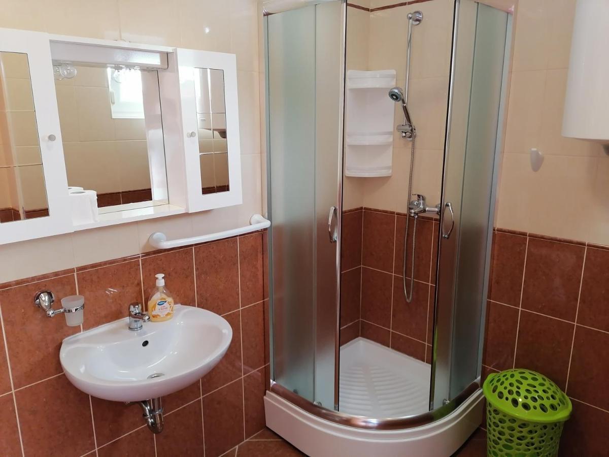 Apartmani Golomeic Crikvenica Exteriör bild