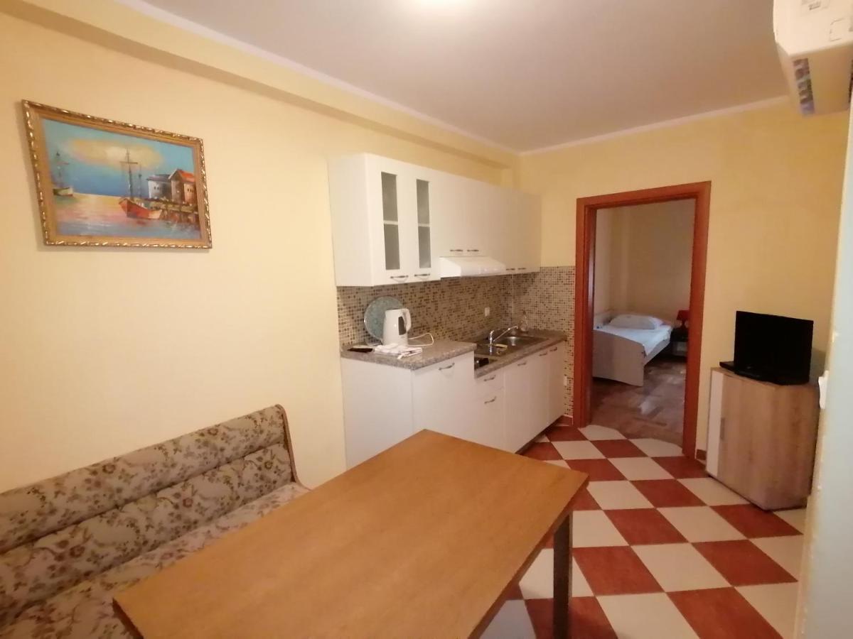 Apartmani Golomeic Crikvenica Exteriör bild