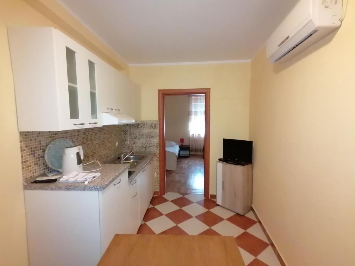 Apartmani Golomeic Crikvenica Exteriör bild